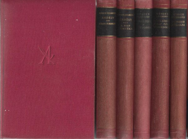 6 db Aranyknyvtr, Erdly I. - Tndrkert, Erdly II.  A nagy fejedelem, Erdly III. - A nap rnyka, Rzsa Sndor a lovt u8gratja, Rzsa Sndor sszevonja a szemldkt,  Egyszer jllakni