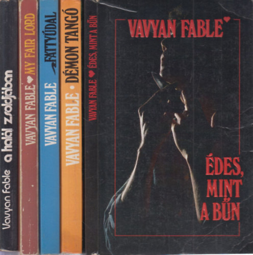 5 db. krimi (des, mint a bn + Dmontang + Fattydal + My fair Lord + A hall zsoldjban)
