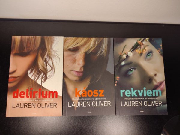 Lauren Oliver - Delrium-trilgia 1-3. (Delrium, Kosz, Rekviem)