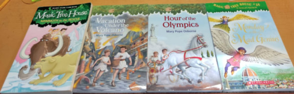 4 db Magic Tree House: Mammoth to the Rescue (7.); Vacation Under the Volcano (13.); Hour of the Olympics (16.); Monday with a Mad Genius (38.)