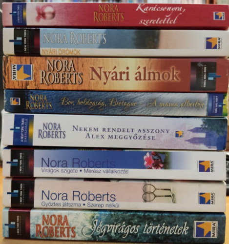 8 db Nora Roberts ktet (cmek a termklersban, sajt fot)