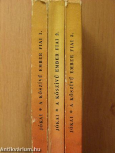 A k�sz�v� ember fiai 1-3. (3 k�tet) ifj�s�gi kisk�nyvt�r 4 ft 1963