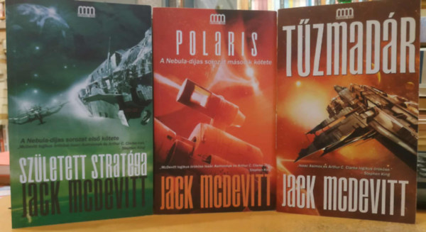 3 db Jack McDevitt: Szletett stratga + Polaris + Tzmadr