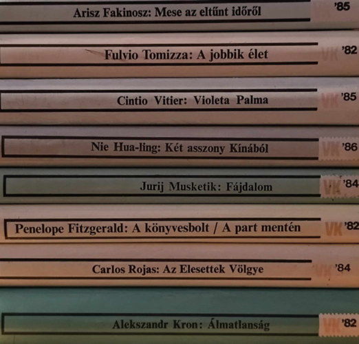 8 db ktet a Vilgknyvtr sorozatbl