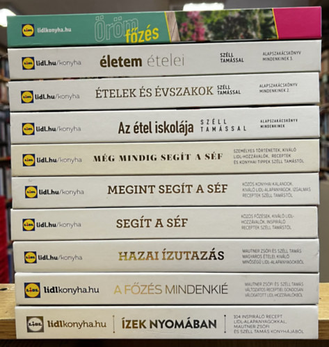 10 db. Lidl szak�csk�nyv:�zek nyom�ban, A f�z�s mindenki�, Hazai �zutaz�s, Seg�t a s�f, Megint seg�t a s�f, M�g mindig seg�t a s�f, Az �tel iskol�ja, �telek �s �vszakok, �letem �telei, �r�mf�z�s