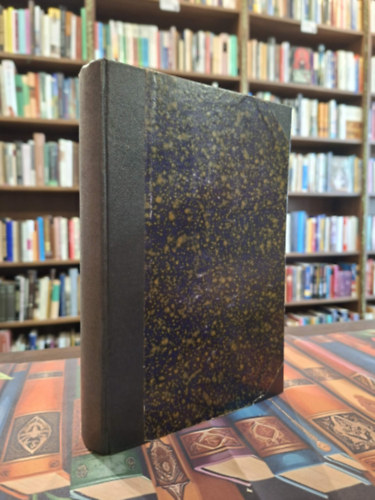 Eduard Bernstein, Szabó Ervin, Fogarasi Béla, Szirtes Artur dr., Jászi Oszkár, Dr. Dajka András Lafargue Pál - 8 mű egy kötetben: A társadalom fejlődésének törvényei (Jaures és Lafargue vitája az idealista és materialista történeti felfogásról), A tőke vallása, Ami a marxizmusban maradandó, Imperializmus és tartós béke, Konzervativ és pr