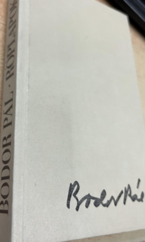 Monol�g z�r�jelben - R�plapok versben pr�z�ban