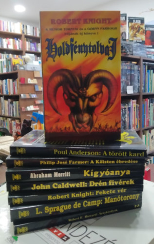8 db-os KNYVMENT AJNLAT, fantasy: rnykirlyok+Mantorony+Fekete vr+Drn fivrek+Kgyanya+A Kisten bredse+A trtt kard+Holdfnytolvaj