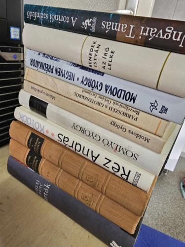 9db magyar irodalmi ktet, knyvcsomag: Bartk+ A vilgirodalom trtnete+ Kldk+ Philokttsz sebe+ Malom a pokolban+ Prbeszd a groteszkrl+ Negyven prdiktor+ Az r lelke+ A torini szemfed