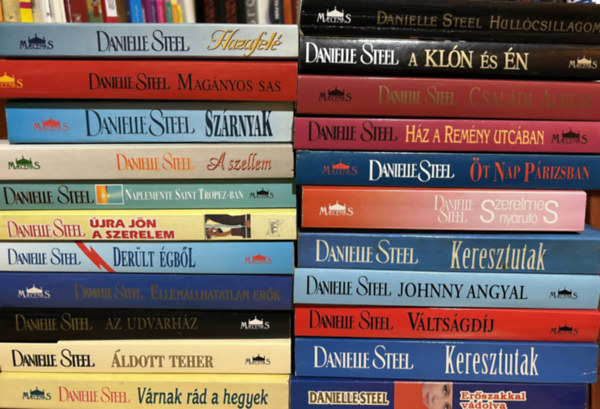 21 db Danielle Steel romantikus regny