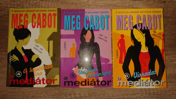 3 k�tet Meg Cabot  A medi�tor c�m� k�nyvsorozat�b�l,   A medi�tor 4.,  A medi�tor 5.,  A medi�tor 6.