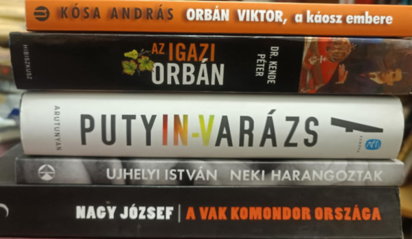 Poltikikai knyvcsomag