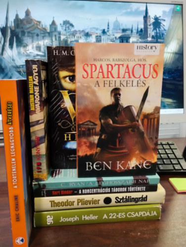 Kurt Rieder, Cornelius Ryan, Eric Chaline, Joseph Heller, Alistair MacLean, H. M. Castor, Ben Kane Theodor Plievier - Trtnelmi knyvcsomag 8 darabos KNYVMENT AJNLAT. A koncentrcis tborok trtnete, Sztlingrd, A leghosszabb nap, A trtnelem legnagyobb tversei, A 22-es csapdja, Navarone gyi, VIII. Henrik, Spartacus. A felkels.