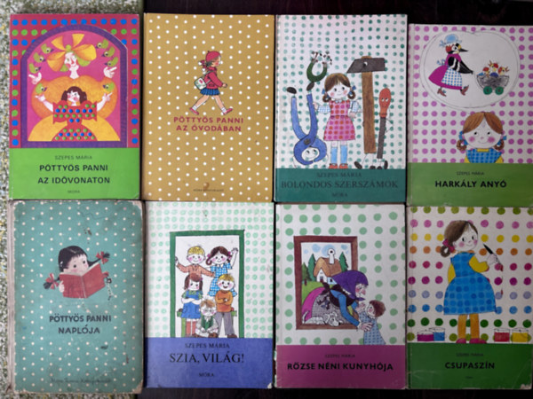 8 db P�tty�s Panni k�nyv