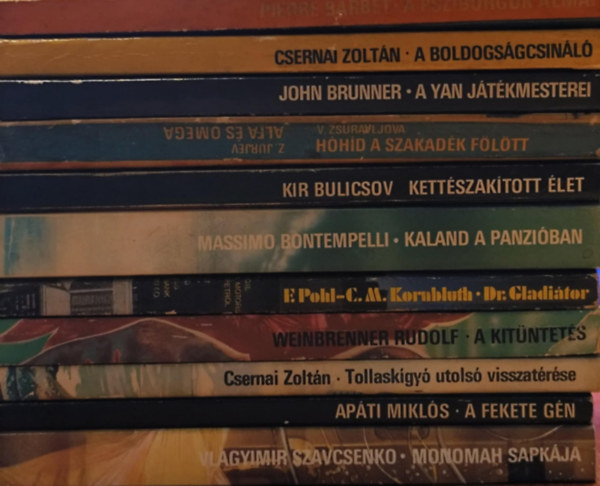 Kozmosz fantasztikus knycsomag 11 db