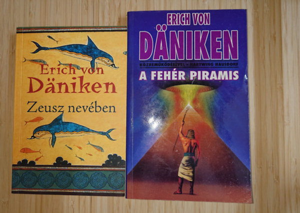 2 k�nyv Erich von D�nikent�l: Zeusz nev�ben, A feh�r piramis