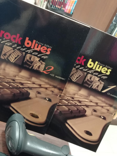 ROCK BLUES GIT�RISKOLA 1-2. CD mell�klettel