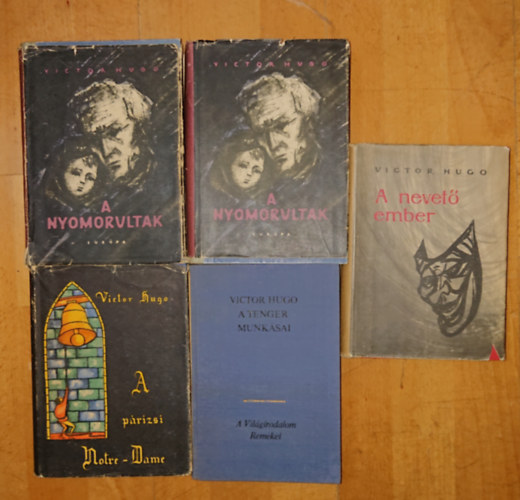 4 klasszikus m� Victor Hug�t�l: A nevet� ember, A tenger munk�sai, A p�rizsi Notre-Dame, Nyomorultak I-II.