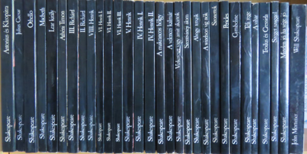 30 db-os BBC Shakespeare-knyvcsomag (26 m 30 ktetben + John Mortimer: Will Shakespeare): IV. Henrik; V. Henrik; VI. Henrik; VIII. Henrik; II. Richrd; III. Richrd; Tli rege; Cymbeline; Pericles; Szonettek; A windsori vg nk; Ahogy tetsz