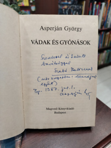 V�dak �s gy�n�sok