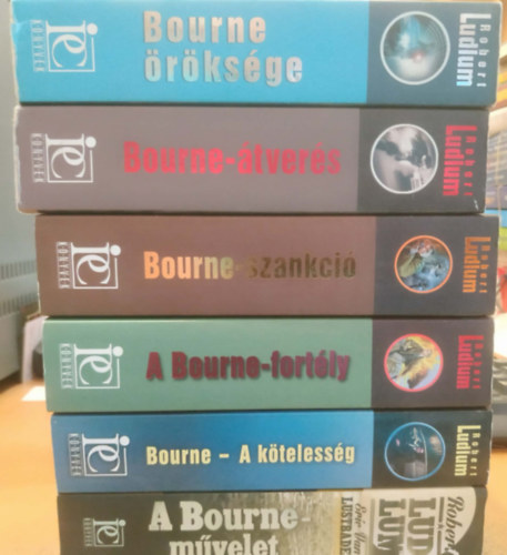 Robert Ludlum - 6 db Jason Bourne: Bourne �r�ks�ge; Bourne-�tver�s; Bourne-szankci�; A Bourne-fort�ly; Bourne-A k�teless�g; A Bourne-m�velet