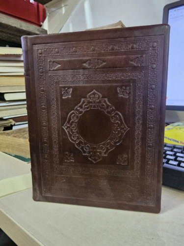 Opus tripartitum - Nemes magyarorsz�g szok�sjog�nak h�rmask�nyve