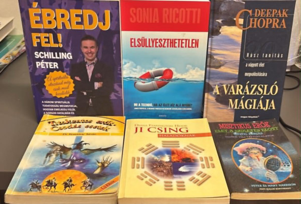 T�bb szerz� - (6 darab) Misztikus er�k: �let a sz�let�s el�tt; A var�zsl� m�gi�ja; Ji csing halad�knak; Titokzatos er�k- csod�s esetek; Els�llyeszthetetlen; �bredj fel