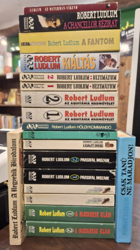 Robert Ludlum 14db-os K�NYVMENT� AJ�NLAT 20 k�tetben: Az Osterman-vikend, A Chancellor k�zirat, A fantom, Ki�lt�s, A Negyedik Birodalom, Ultim�tum I-II., Az Aquit�nia-hadm�velet I-II., Csak tan� ne maradjon!, Parsifal mozaik 1-2., H�lgy