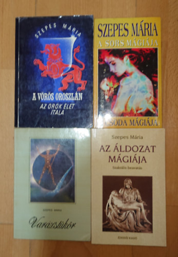 4 k�tet Szepes  M�ri�t�l: Var�zst�k�r,Az �ldozat m�gi�ja, A csoda m�gi�ja, A v�r�s oroszl�n II.