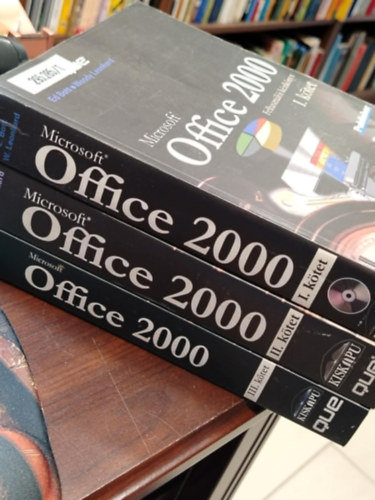 Ed Bott; Leonhard Woody - Microsoft Office 2000 Felhaszn�l�i k�zik�nyv I-III.