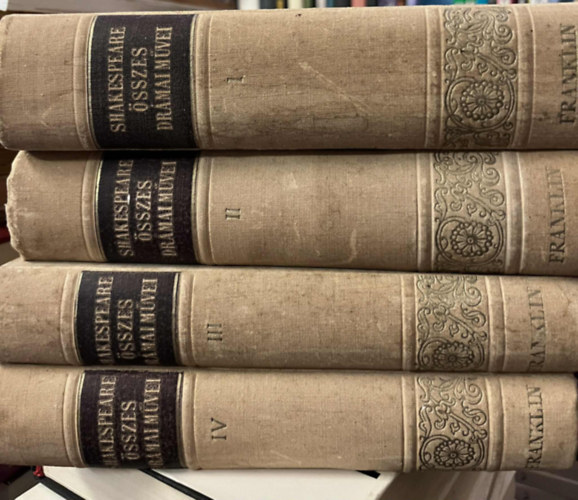 Shakespeare sszes drmai mvei I-IV.