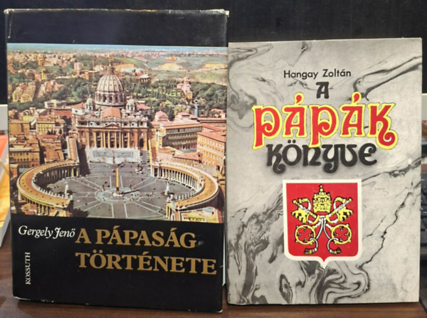 A p�p�k k�nyve - A r�mai p�p�k Szent P�tert�l II. J�nos P�lig, A p�pas�g t�rt�nete (2 db k�tet a p�pas�gr�l)