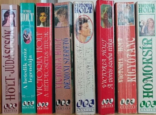 8 db-os knyvcsomag (Jdscsk / A hetedik szz legendja / A htpecstes titok / Dmoni szeret / A kegyelem istennje / A vrs szoba titka / Kgytnc / Homoksr)