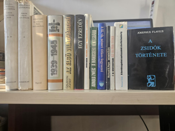 Galntai Jzsef, John Reed, Arnold Zweig, Karsai Elek, F. W. Winterbotham, Richard B. Pape, Josephus Flavius Zolnay Lszl - 13db-os trtnelem KNYVMENT AJNLAT: Vilgtrtnet kpekben I-II+ Az eltkozott Buda- Buda aranykora+ A msodik vilghbor+ Az els vilghbor+ Tz nap, amely megrengette a vilgot+ Egy ezredv+ A wandsbeki hentesbrd+ A II.