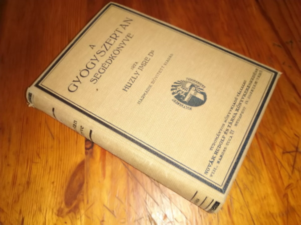 A gy�gyszertan seg�dk�nyve