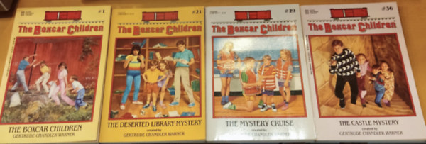 4 db The Boxcar Children: The Boxcar Children (1); The Deserted Library Mystery (21); The Mystery Cruise (29); The Castle Mystery (36)