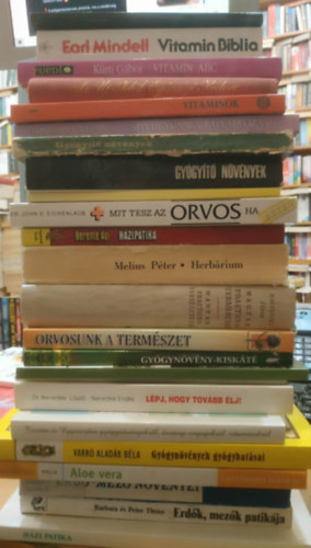 25 db Term�szetgy�gy�szat: Erd�-mez� n�v�nyei; Erd�k, mez�k patik�ja; Mit tesz az orvos, ha beteg; Term�khaszn�lati tan�csok; Tiszt�n �s egyszer�en; Gy�gyn�v�nyek gy�gyhat�sai; H�zi patika; L�pj, hogy tov�bb �lj!