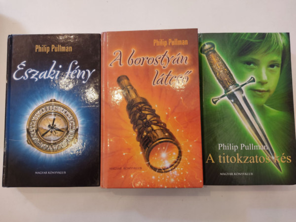 Az r stt anyagai I-III. (Az arany irnyt (szaki fny) - A titokzatos ks - A borostyn ltcs)