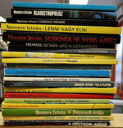 20 db Nemere k�nyv: A Neutron-akci�, Csak k�tszer halhatsz meg!, D�monok �r�ja, Hajnal a Trendalon, A vil�g�r vonz�s�ban, Nulla �ra nulla perc, Aranybolyg�, T�l a Pl�t�n, Am�g k�zt�nk volt�l, �j titkok k�nyve, Titkok k�nyve, Sko