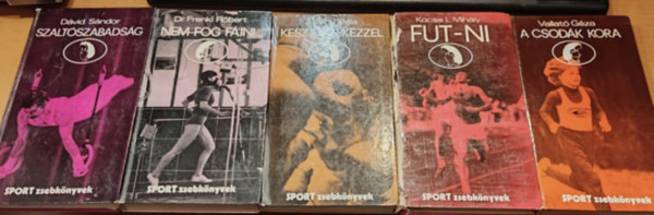 5 db Sport knyv: A csodk kora + Fut-ni + Kesztys kzzel + Nem fog fjni + Szaltszabadsg