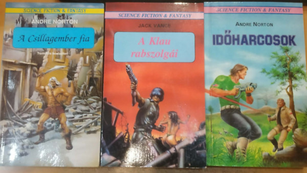 3 db Science Fiction & Fantasy: A Csillagember fia + A Klau rabszolg�i + Id�harcosok