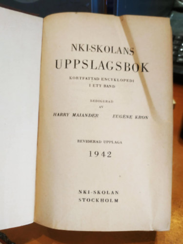 NKI-Skolans uppslagsbok - kortfattad encyklopedi i ett band (NKI-Skola enciklopdija - tmr lexikon egy ktetben)