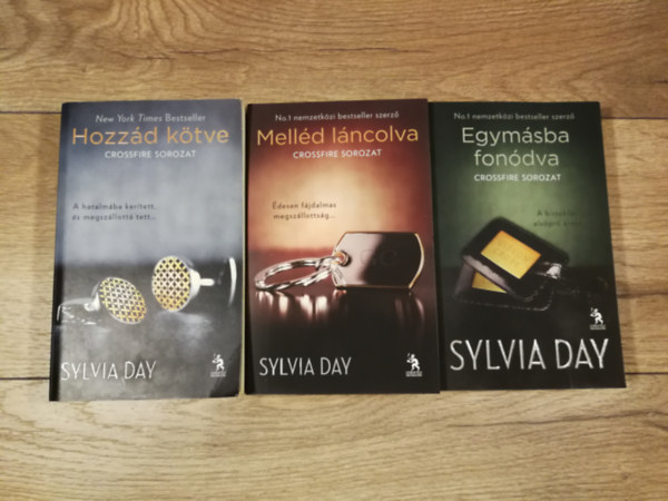 Crossfire trilgia: Egymsba fondva + Hozzd ktve + Melld lncolva