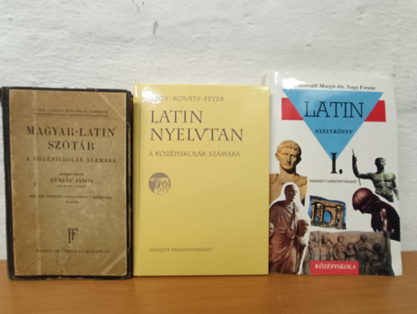 Latin nyelvtan knyvcsomag