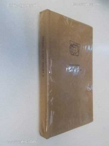 Sz�v a t�k�rben - V�logatott versek  d�szk�t�s Fekete-feh�r illusztr�ci�kkal. dobozban