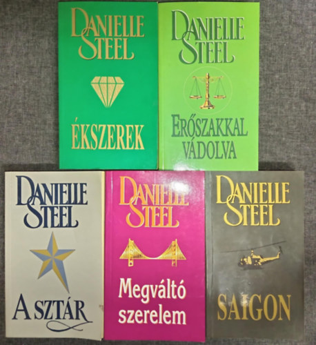 (5db) Danielle Steel romantikus knyvcsomag: Erszakkal vdolva / kszerek / A sztr / Megvlt szerelem / Saigon