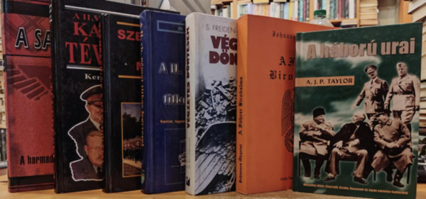 7 db II. Vilghbor: A hbor urai; A Fhrer Birodalma; Vgzetes dntsek; A II. vilghbor nmet titkos fegyverei; Szembeslve a nci mlttal; A II. Vilghbor katonai tvedsei; A Sas buksa (A harmadik birodalom utols na
