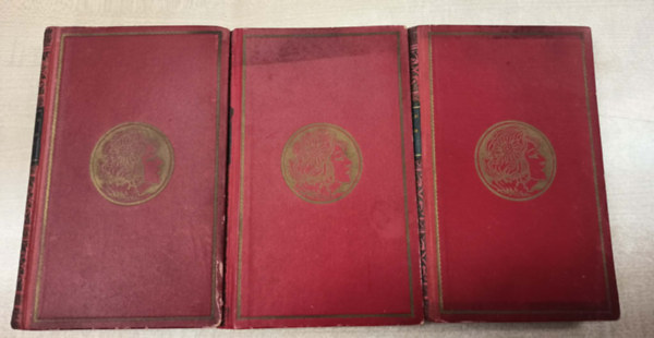 Az �jszaka kesely�i I-III.