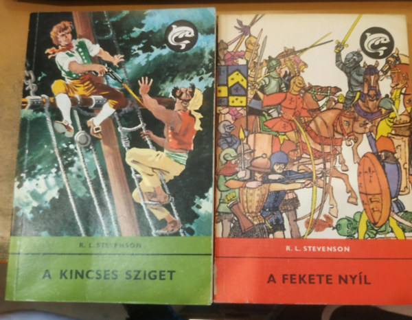 2 db R. L. Stevenson: A kincses sziget + A fekete nyl