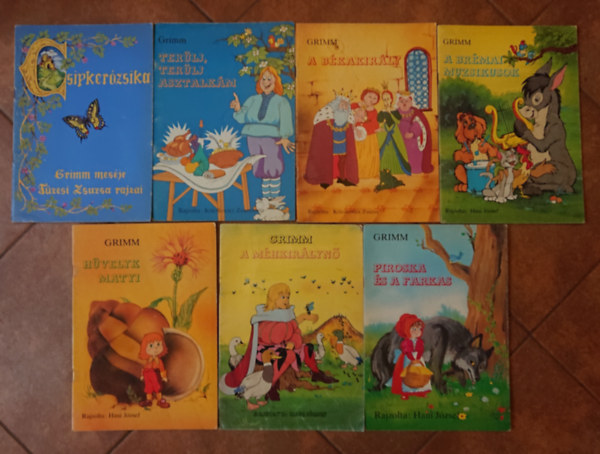 7 mesefzet a Grimm testvrektl: Piroska s a farkas, Hvelyk Matyi, A mhkirlyn, Csipkerzsika, Terlj, terlj, asztalkm!, A bkakirly, A brmai muzsikusok